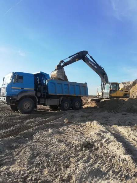Аренда полноприводного самосвала 18-20 м³