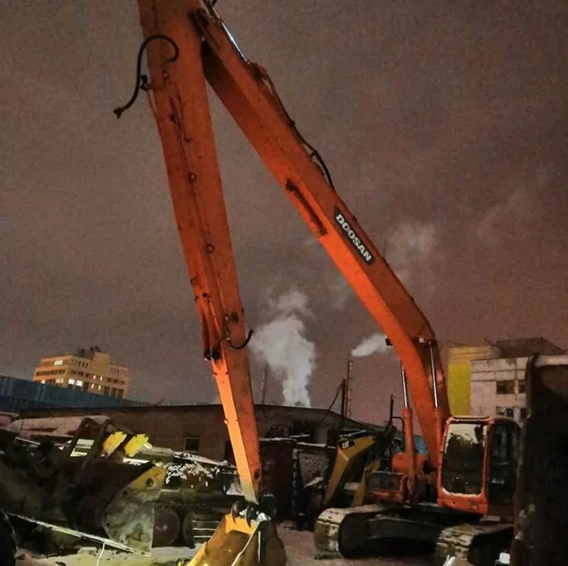 Аренда «длиннорукого» экскаватора Doosan DX225 (17 метров)