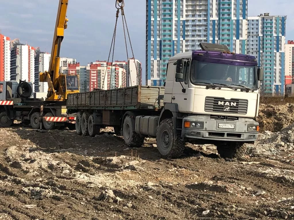 Аренда полноприводной шаланды 12 м.