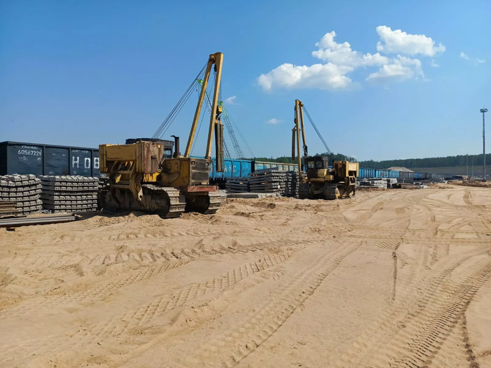 Трубоукладчик Komatsu D355C